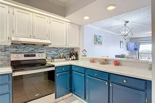 809 Bahia Del Sol Dr, Ruskin, FL 33570 - Photo 6