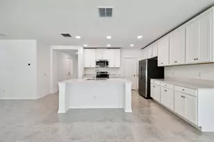 12801 Castle Oaks Dr, Hudson, FL 34669 - Photo 10