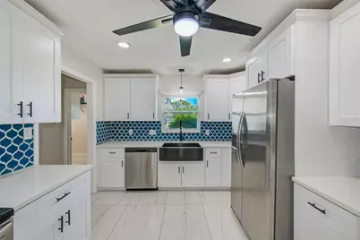 9027 Merrimoor Boulevard, Seminole, FL 33777 - Photo 16