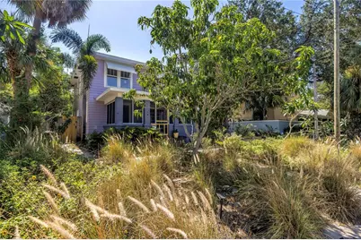1822 1st Street SE, Saint Petersburg, FL 33705 - Photo 4