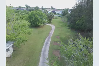 1603, 1605,1608,1611 W Shell Point Road, Ruskin, FL 33570 - Photo 10