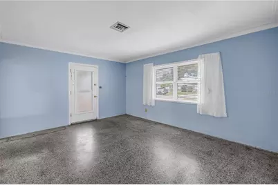 2415 York Street N, Saint Petersburg, FL 33710 - Photo 10