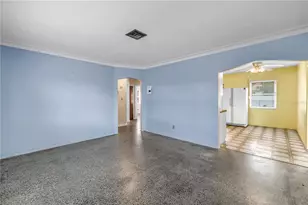 2415 York St N, Saint Petersburg, FL 33710 - Photo 8