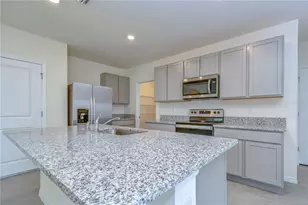 9176 Forge Breeze Loop, Wesley Chapel, FL 33545 - Photo 8