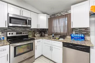 2712 Berdetta St, Leesburg, FL 34748 - Photo 10