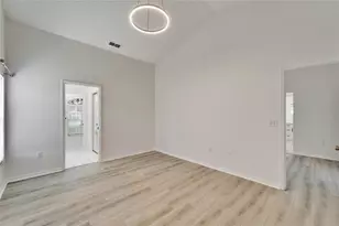 916 48th St Dr E, Bradenton, FL 34208 - Photo 1