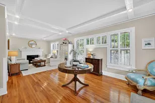 235 10th Ave NE, Saint Petersburg, FL 33701 - Photo 6