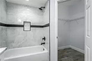10520 White Lake Ct, Tampa, FL 33626 - Photo 16