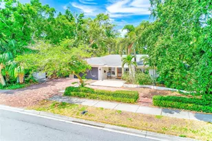 1578 Druid Rd S, Belleair, FL 33756 - Photo 2