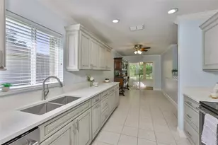 1112 McDaniel St, Sun City Center, FL 33573 - Photo 12