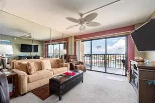 51 Island Way, Clearwater Beach, FL 33767 - Photo 12