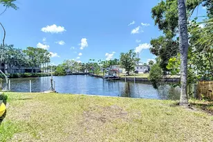5806 Portsmouth Dr, Tampa, FL 33615 - Photo 36