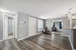 8897 54th St N, Pinellas Park, FL 33782 - Photo 8