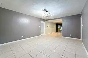 307 Fern Cliff Ave, Temple Terrace, FL 33617 - Photo 14