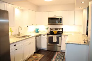 2101 Sunset Point Rd, Clearwater, FL 33765 - Photo 8