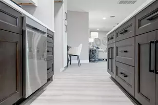 140 88th Ave NE, Saint Petersburg, FL 33702 - Photo 24