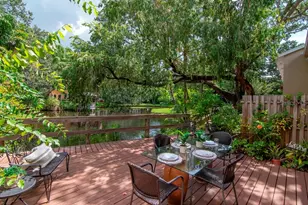 2923 W Gandy Blvd, Tampa, FL 33611 - Photo 2