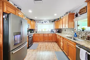 8110 Damara Dr, New Port Richey, FL 34653 - Photo 4