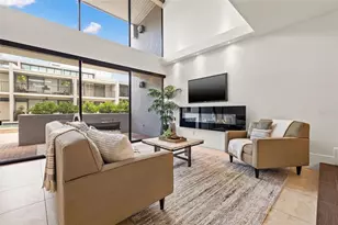 301 2nd St N, Saint Petersburg, FL 33701 - Photo 4