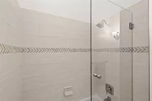 301 2nd St N, Saint Petersburg, FL 33701 - Photo 30