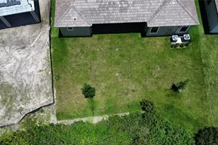 35436 Big Hawk Dr, Zephyrhills, FL 33541 - Photo 2