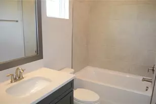 35436 Big Hawk Dr, Zephyrhills, FL 33541 - Photo 16