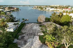 179 Bath Club Blvd N, North Redington Beach, FL 33708 - Photo 1