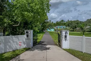 7427 20th St, Zephyrhills, FL 33540 - Photo 6