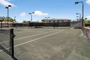 5430 Eagles Point Cir, Sarasota, FL 34231 - Photo 38