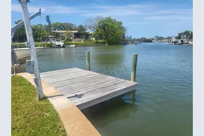 3995 South Circle, Largo, FL 33774 - Photo 10