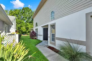 6439 Gentle Ben Cir, Wesley Chapel, FL 33544 - Photo 4