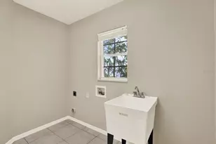6439 Gentle Ben Cir, Wesley Chapel, FL 33544 - Photo 20