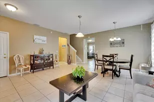 4735 Red Pine Way, Wesley Chapel, FL 33545 - Photo 10