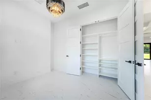 14080 Sydney Rd, Dover, FL 33527 - Photo 6