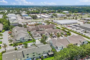 1050 Starkey Rd, Largo, FL 33771 - Photo 28