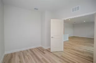 10036 Surrey Rose Dr, San Antonio, FL 33576 - Photo 14