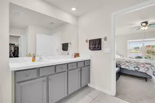 7774 Sail Clover Ln, Zephyrhills, FL 33540 - Photo 8