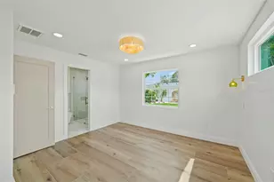 4704 W Fairview Heights, Tampa, FL 33616 - Photo 20