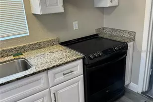 3909 18th Ave S, Saint Petersburg, FL 33711 - Photo 8