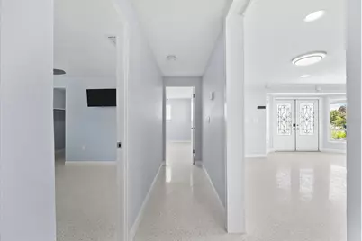 501 De Narvaez Drive, Longboat Key, FL 34228 - Photo 18