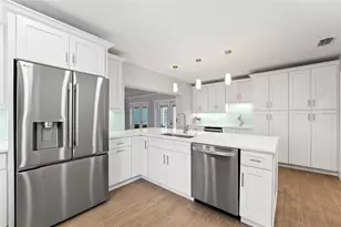 605 Bosphorous Ave, Tampa, FL 33606 - Photo 10