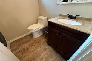 11305 Oak Dr, Riverview, FL 33578 - Photo 10