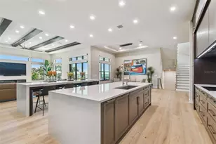 105 9th St E, Tierra Verde, FL 33715 - Photo 30