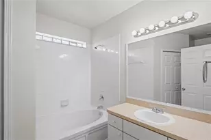 456 Summer Sails Dr, Valrico, FL 33594 - Photo 12