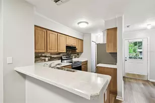 3308 W Wyoming Cir, Tampa, FL 33611 - Photo 22