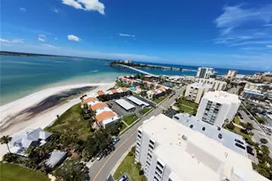 855 Bayway Blvd, Clearwater Beach, FL 33767 - Photo 10