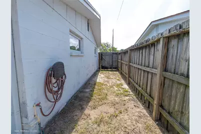 3421 Cantrell Street, Holiday, FL 34690 - Photo 12