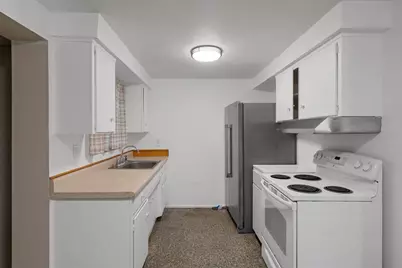 6006 Axelrod Road, Tampa, FL 33634 - Photo 26