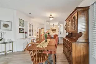 427 Pelican Dr S, Oldsmar, FL 34677 - Photo 12