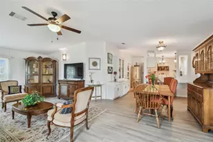 427 Pelican Dr S, Oldsmar, FL 34677 - Photo 8